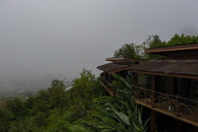 Mon View Ngarm image