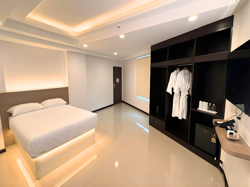 Paul&pam Hotel image
