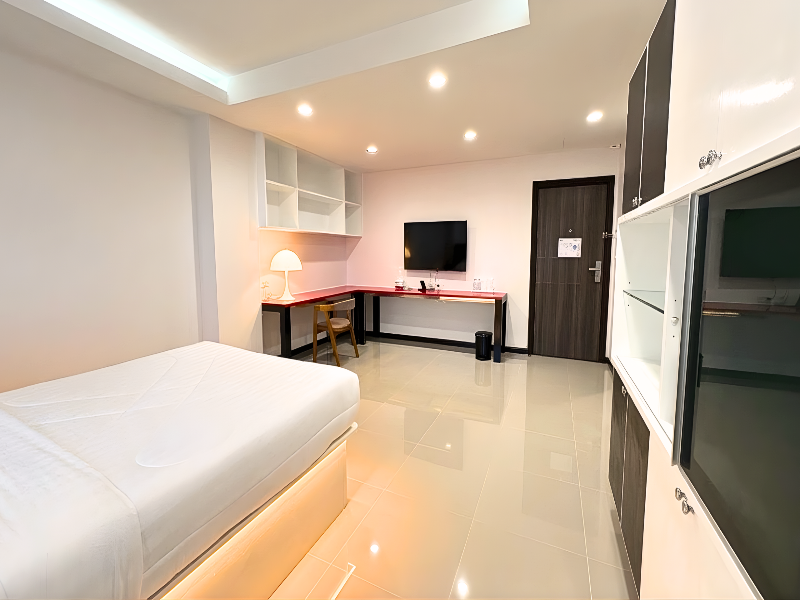 Paul&pam Hotel image