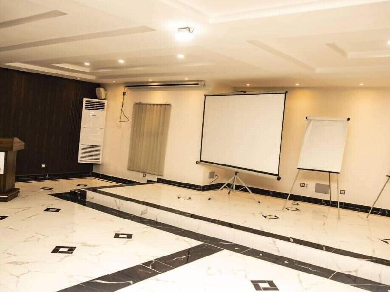 Hotel Capitol Abidjan image