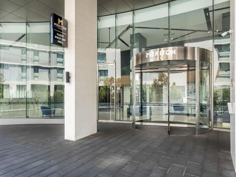 Meriton Suites Mascot Central image