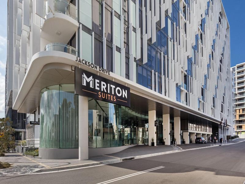 Meriton Suites Mascot Central image