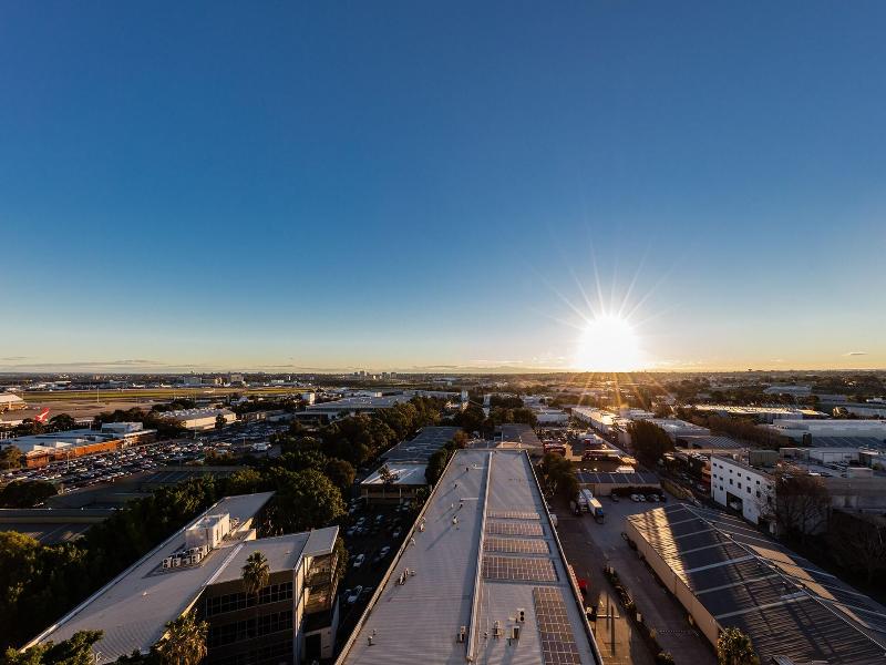 Meriton Suites Mascot Central image