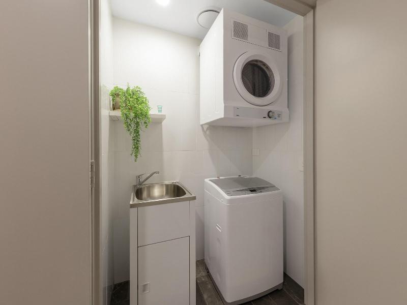 Meriton Suites Mascot Central image