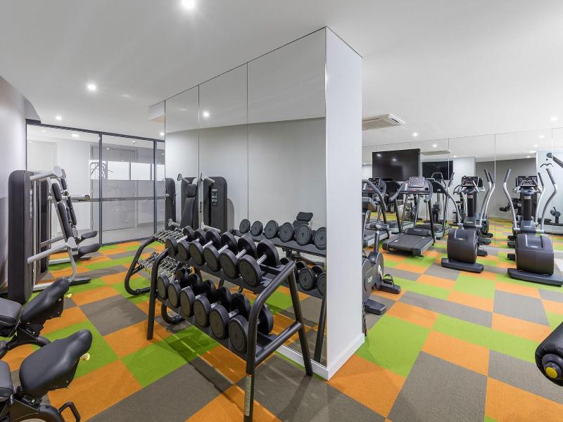 Meriton Suites Mascot Central image