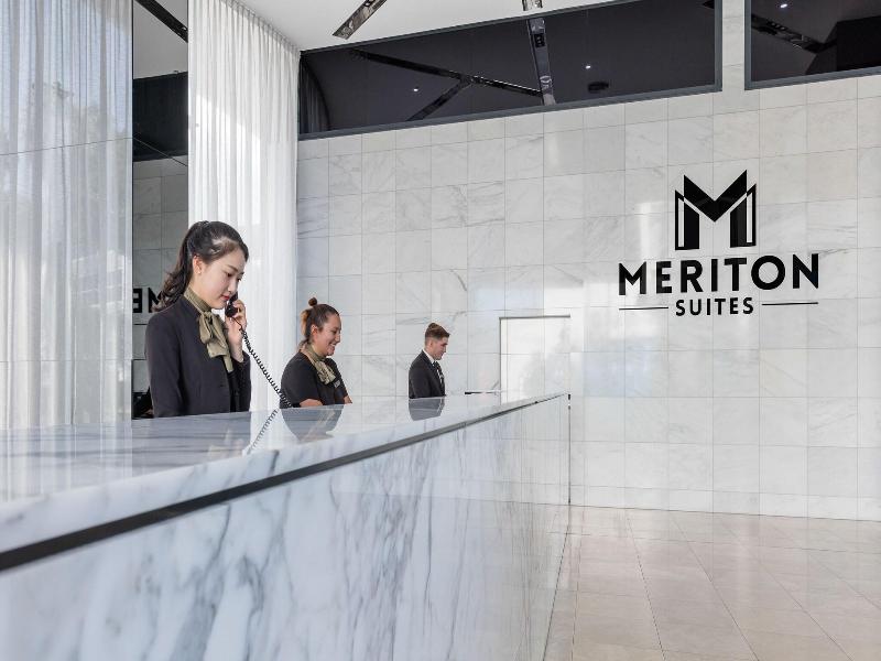 Meriton Suites Mascot Central image