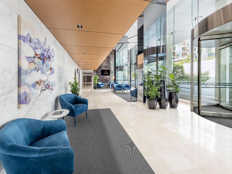 Meriton Suites Mascot Central image