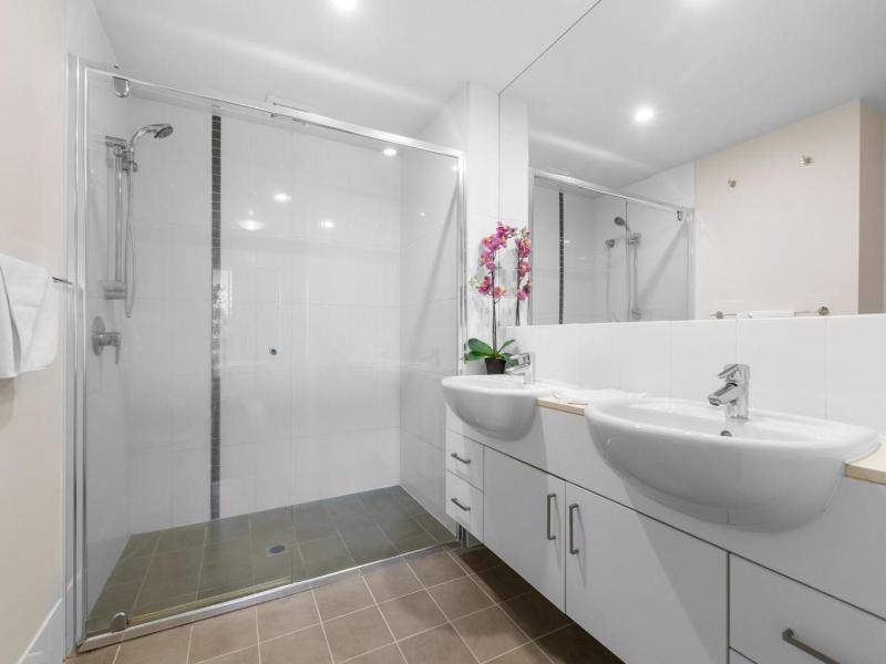 Drift Apartments Tweed Coast Holidays image