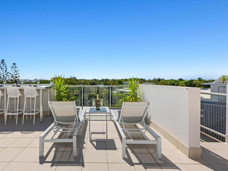 Drift Apartments Tweed Coast Holidays image