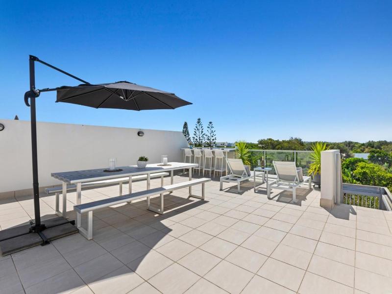 Drift Apartments Tweed Coast Holidays image
