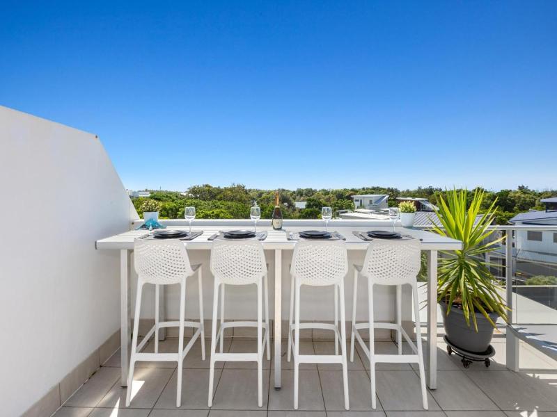 Drift Apartments Tweed Coast Holidays image