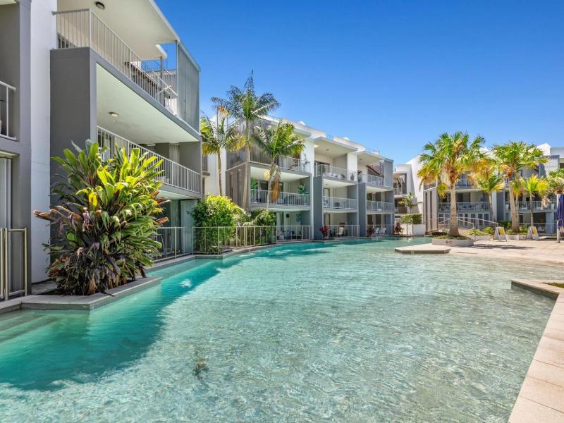 Drift Apartments Tweed Coast Holidays image