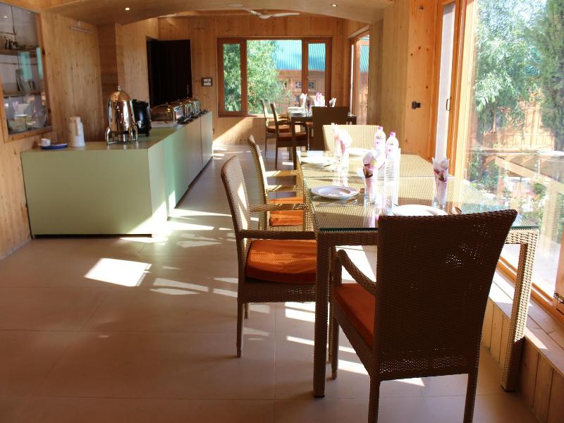Nigeen Lake View Resort