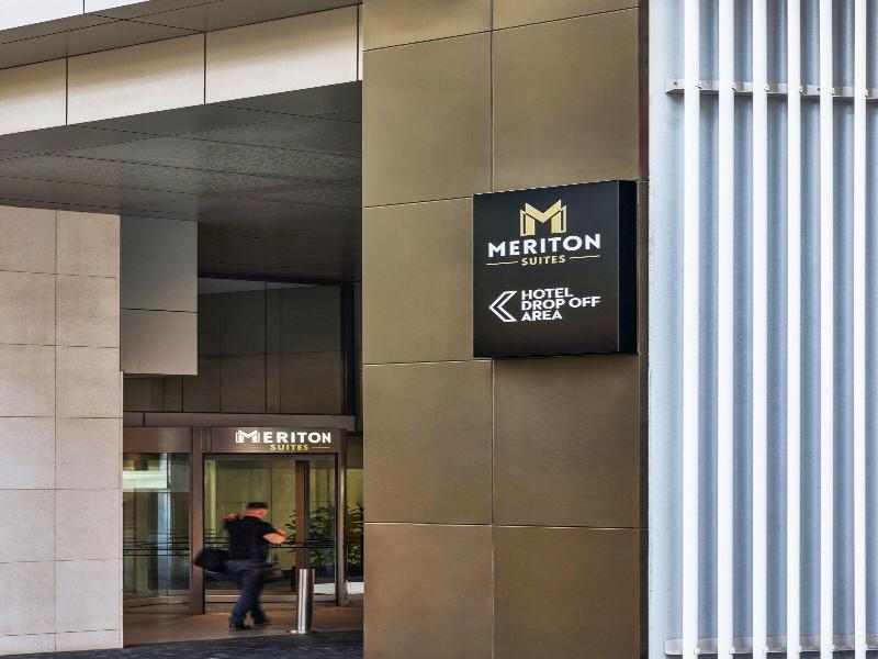 Meriton Suites Chatswood image