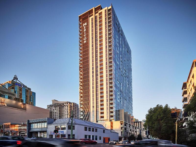 Meriton Suites Chatswood image