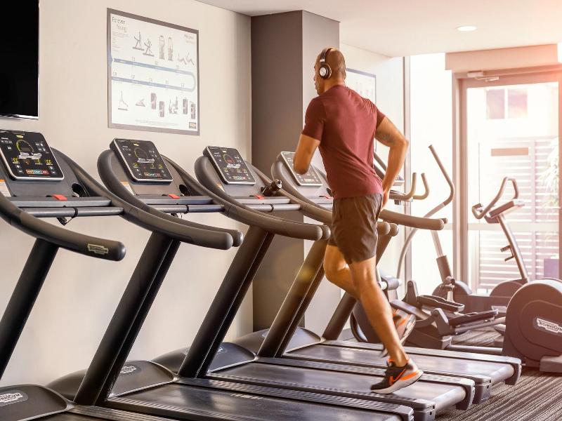 Meriton Suites Chatswood image