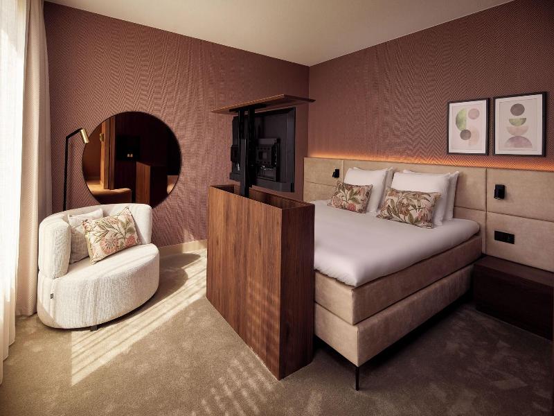 Van Der Valk Hotel Lelystad image