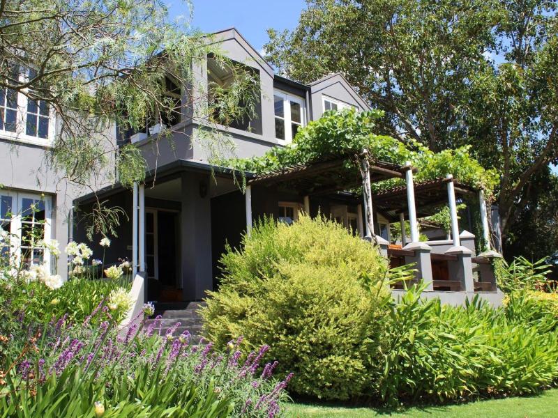 Arumvale Country House