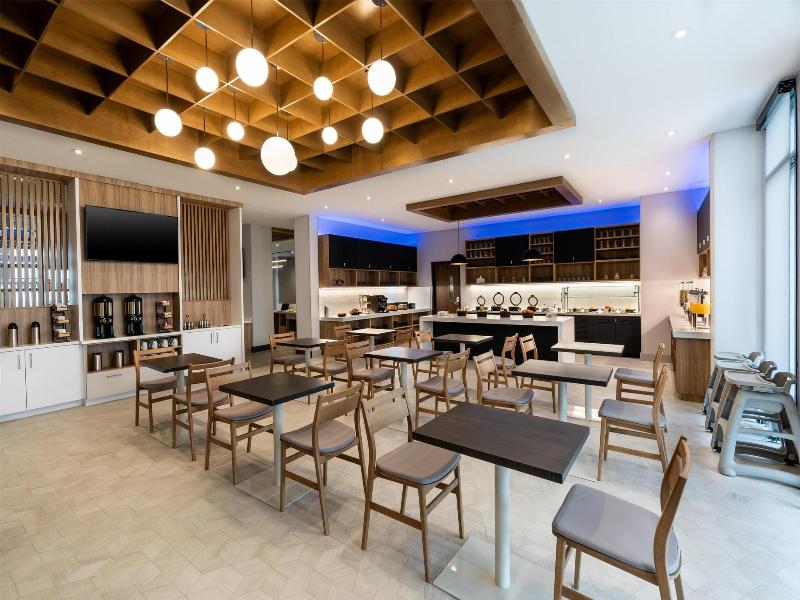Hyatt Place Eagle Pass image