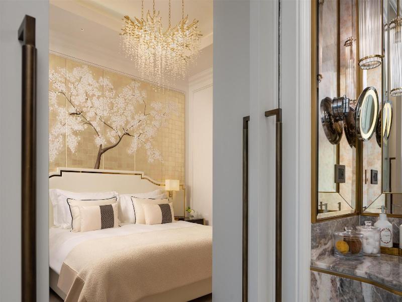 Corinthia Grand Hotel Du Boulevard Bucharest image