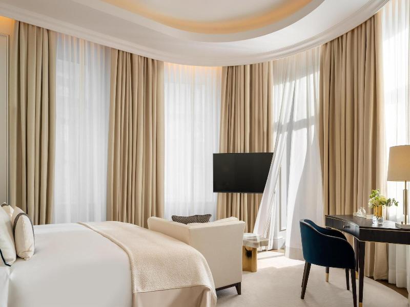 Corinthia Grand Hotel Du Boulevard Bucharest image