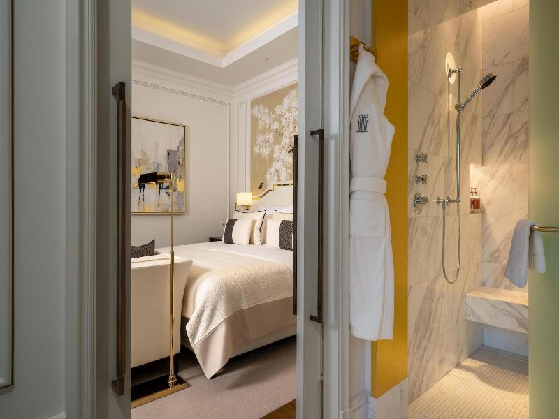 Corinthia Grand Hotel Du Boulevard Bucharest image