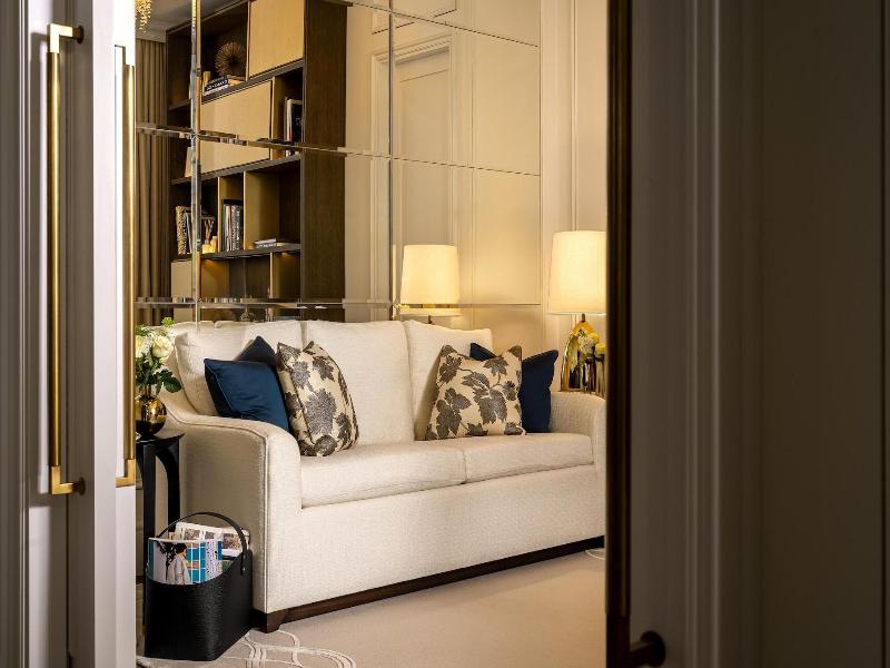 Corinthia Grand Hotel Du Boulevard Bucharest image