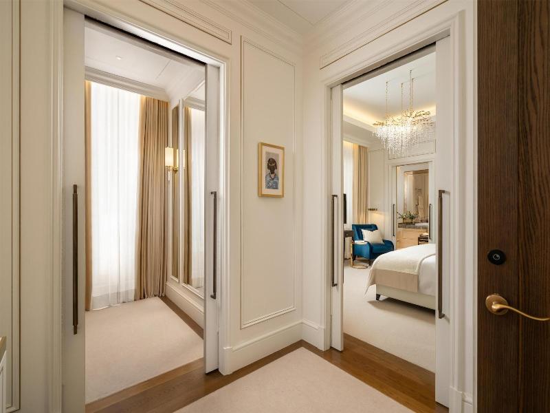Corinthia Grand Hotel Du Boulevard Bucharest image