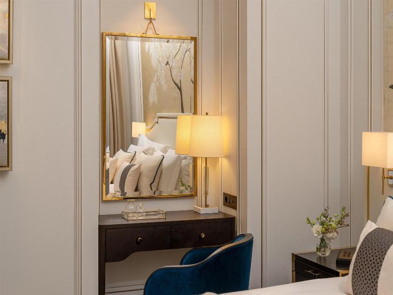 Corinthia Grand Hotel Du Boulevard Bucharest image