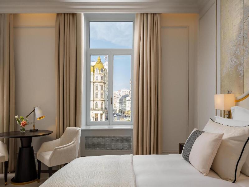 Corinthia Grand Hotel Du Boulevard Bucharest image