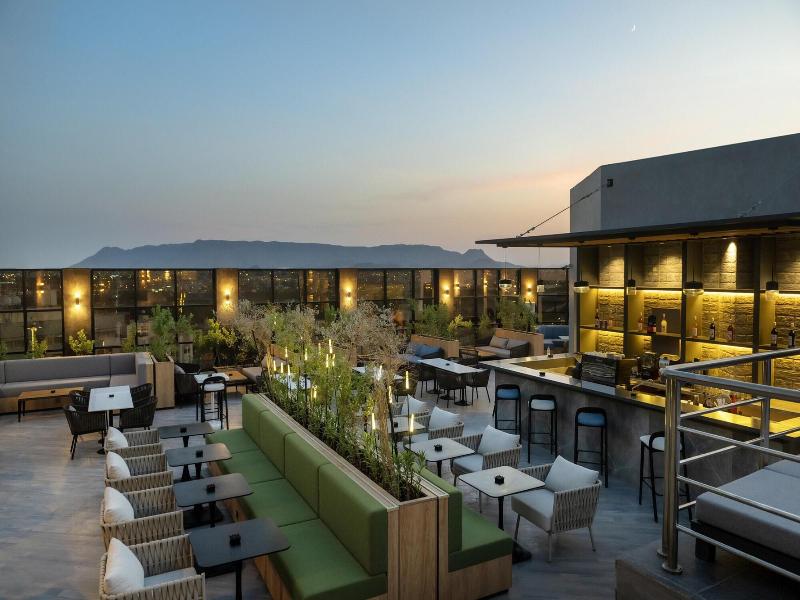Radisson Hotel Madinah image