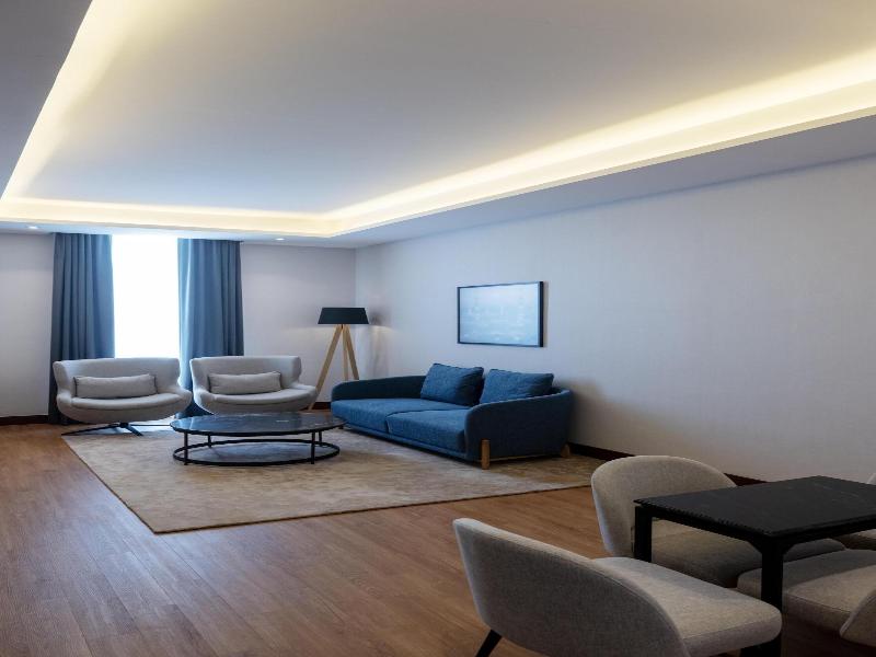Radisson Hotel Madinah image