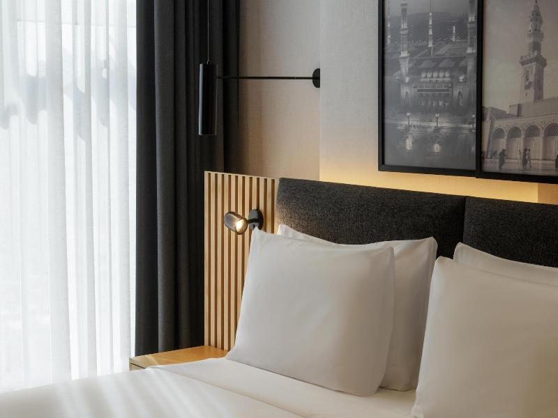 Radisson Hotel Madinah image