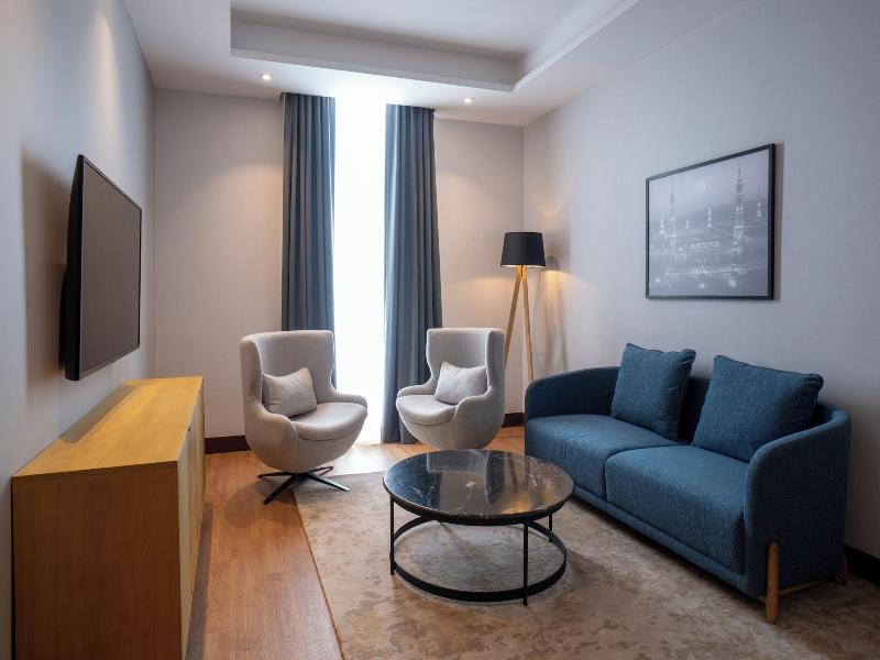 Radisson Hotel Madinah image