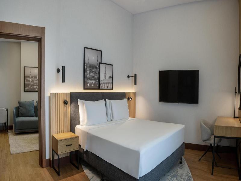 Radisson Hotel Madinah image