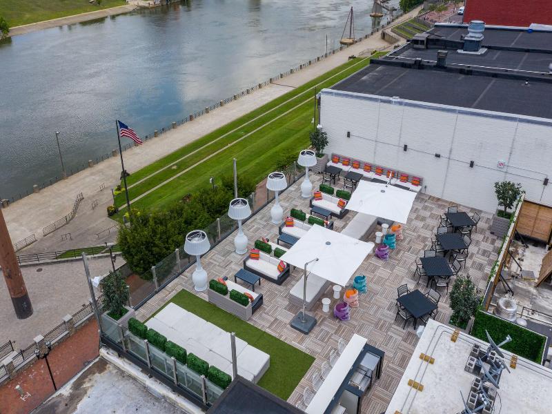 Studio 154 Luxury Hotel