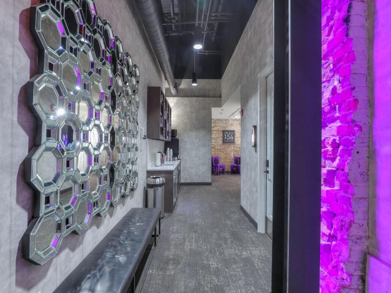 Studio 154 Luxury Hotel
