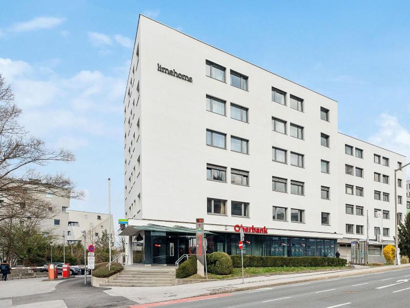 Limehome Salzburg Sterneckstr image