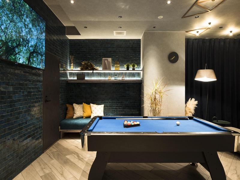 R Hotel Namba South image
