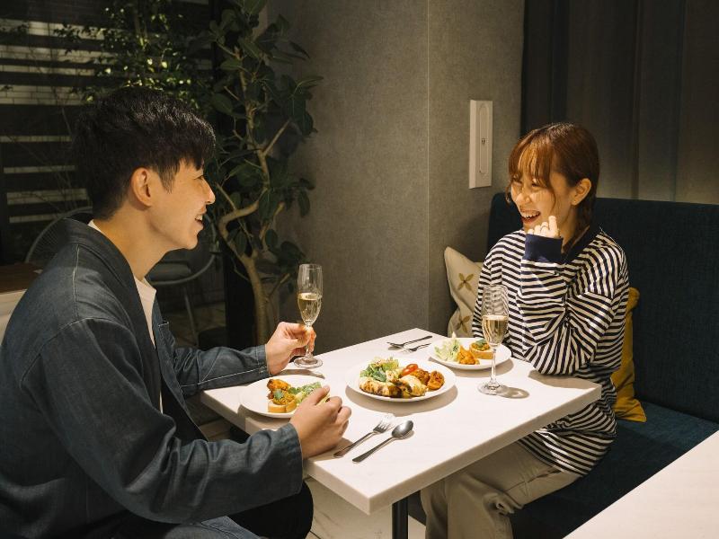 R Hotel Namba South image
