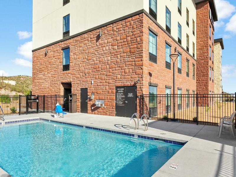 Cobblestone Hotel & Suites - Wickenburg