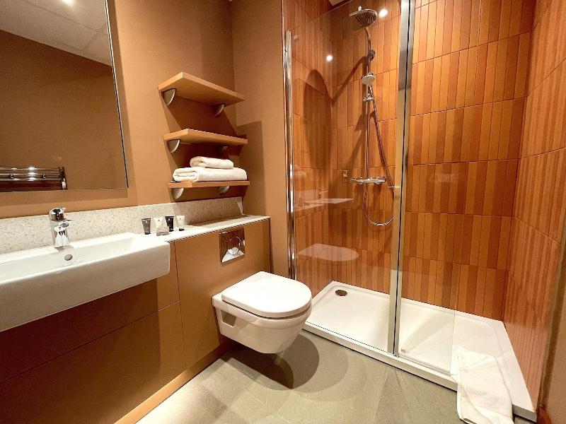 Hex Wildlife Hotel image