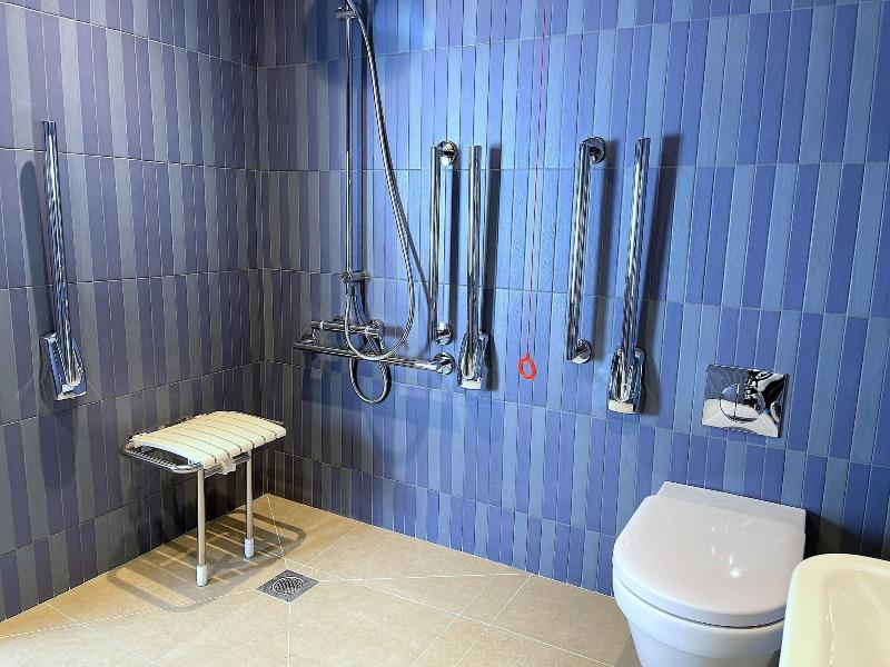 Hex Wildlife Hotel image