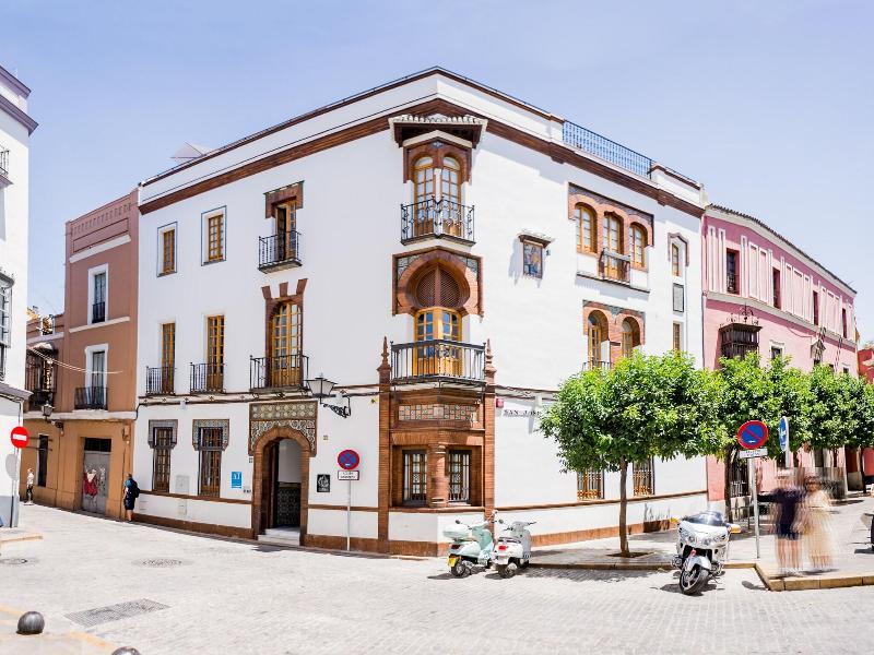 Casa Palacio La Casa Blanca Suites image