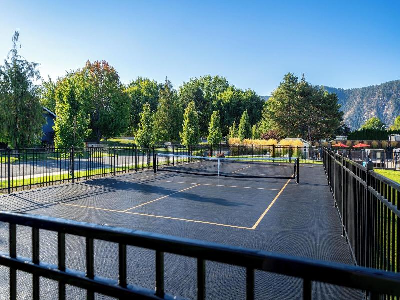 The Lodge Lake Chelan image