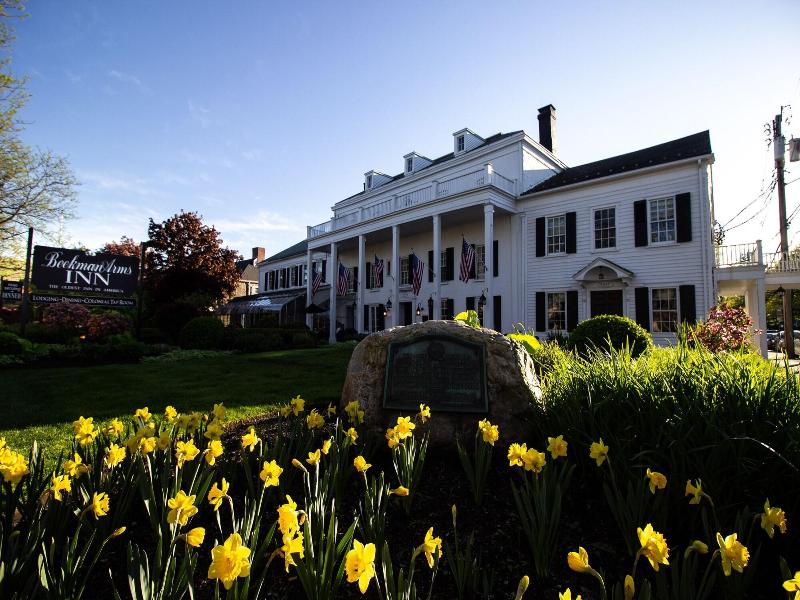 Beekman Arms And Delamater Inn — general view
