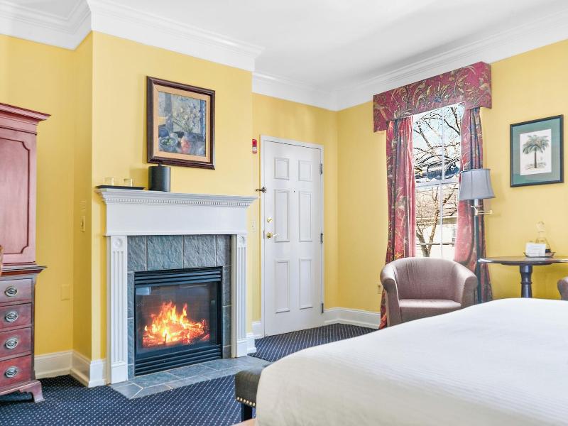 Beekman Arms And Delamater Inn image