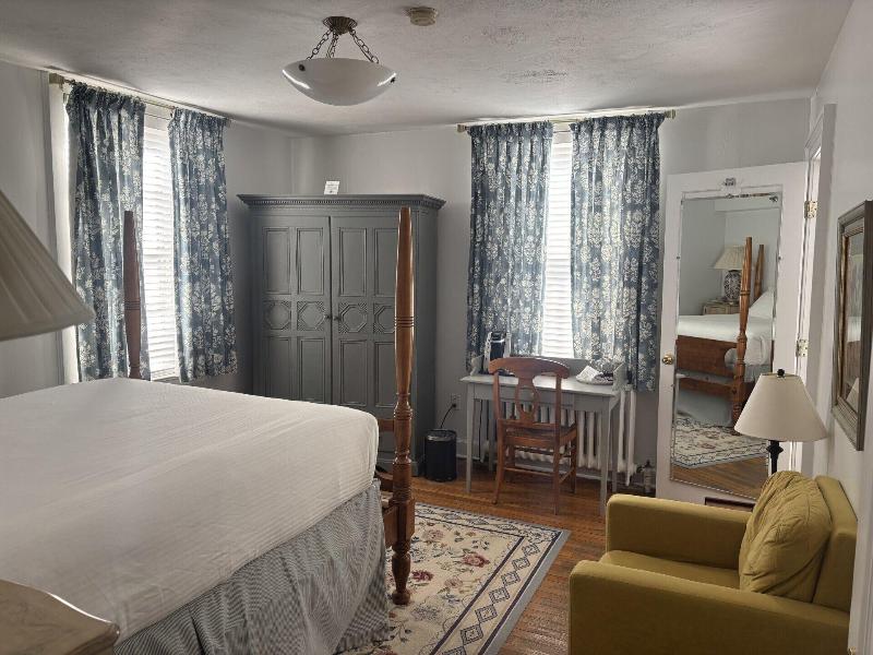 Beekman Arms And Delamater Inn image