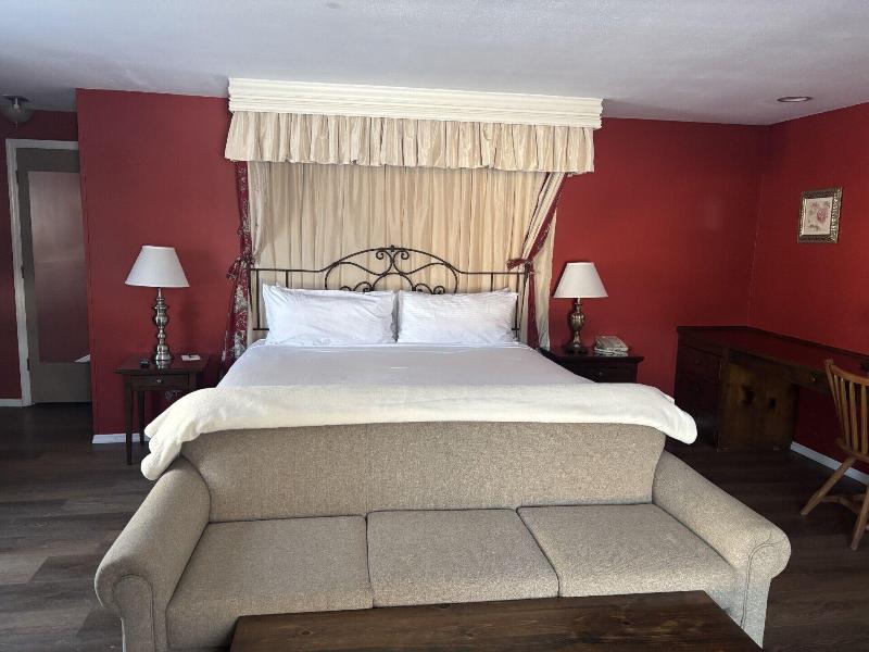 Beekman Arms And Delamater Inn image