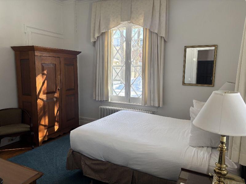 Beekman Arms And Delamater Inn image